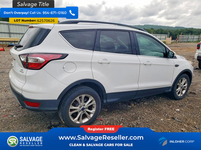 Used 2018 Ford Escape SE w/ SE Sync 3 Package FWD image 4