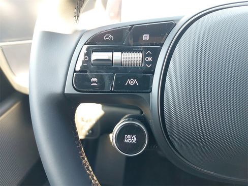 New 2025 Hyundai Ioniq 6 SEL image 16