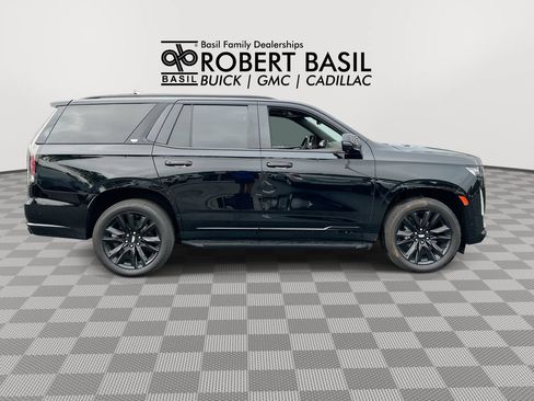 Used 2022 Cadillac Escalade Sport AWD/4WD image 9