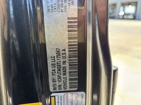 New 2026 Jeep Gladiator Sport image 24