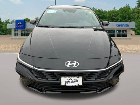 New 2026 Hyundai Elantra Sport FWD image 8