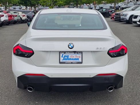 Used 2024 BMW 230i Coupe w/ Convenience Package RWD image 6