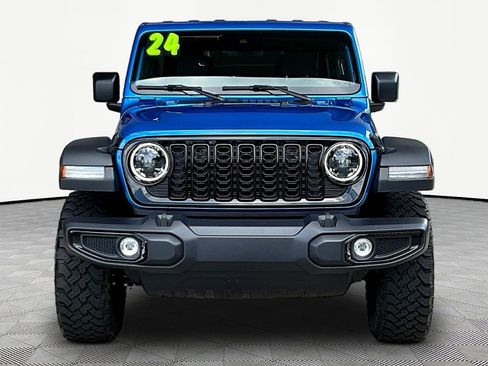 Used 2024 Jeep Wrangler Unlimited Sport AWD/4WD image 2