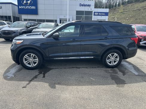 Used 2022 Ford Explorer XLT w/ Equipment Group 202A image 20