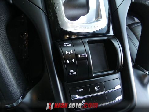 Used 2018 Porsche Cayenne AWD/4WD image 58