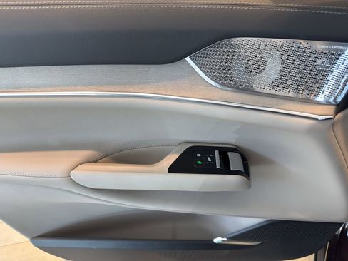 New 2025 Volvo EX90 Ultra image 16