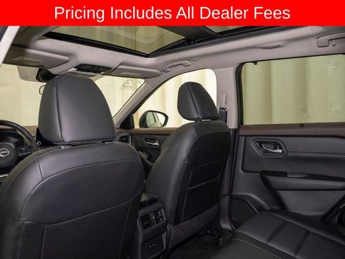 Certified 2023 Nissan Rogue SV w/ SV Premium B Package FWD image 10