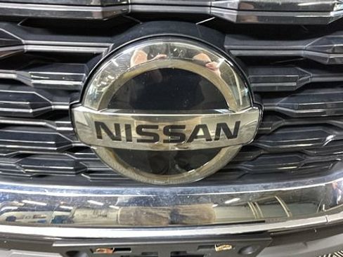 Used 2021 Nissan Rogue SV FWD image 9