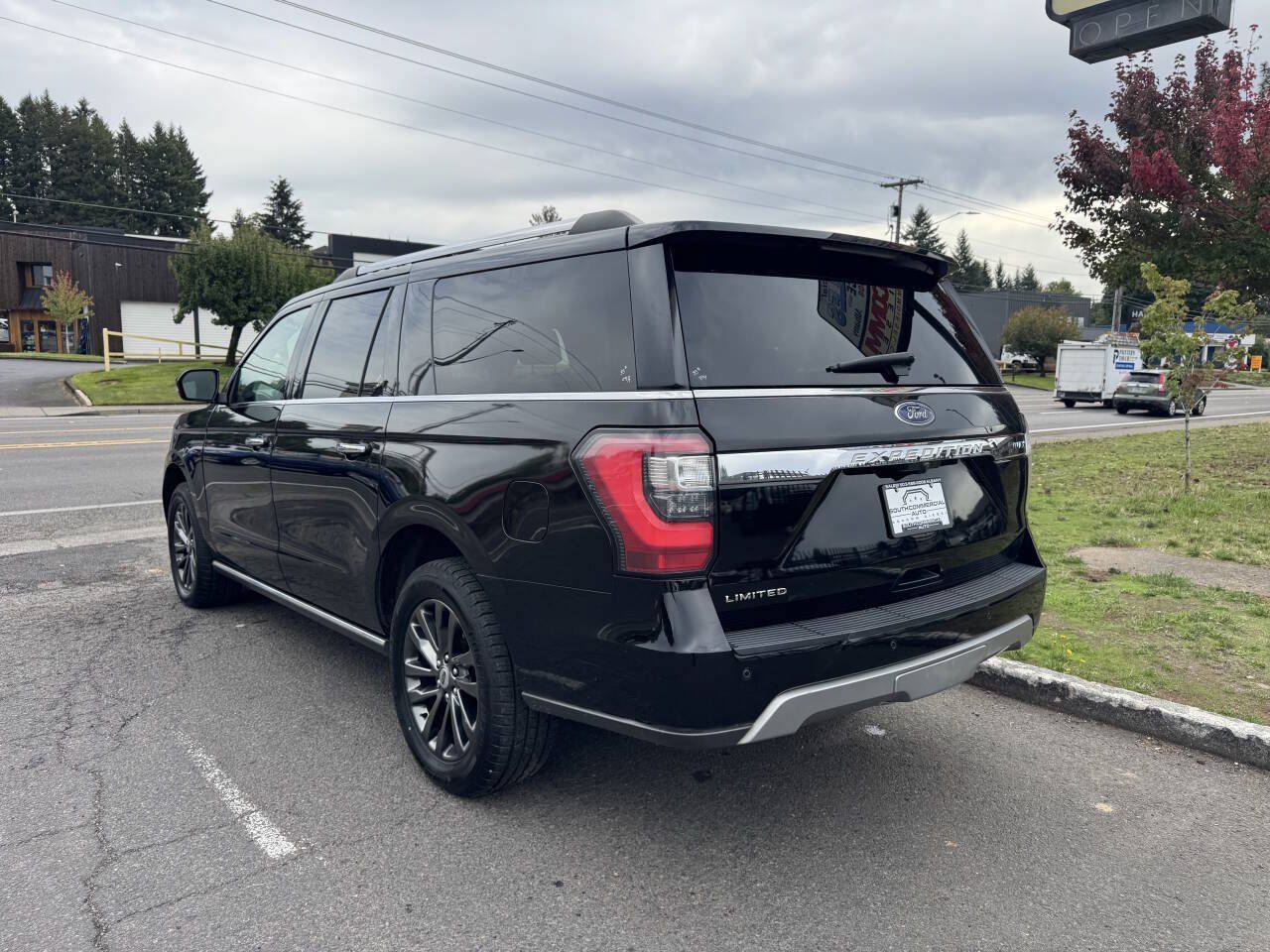 Used 2020 Ford Expedition Max Limited AWD/4WD image 5