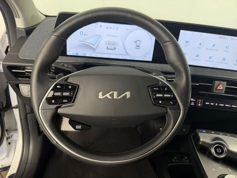Used 2024 Kia EV6 Wind w/ Wind Technology Package AWD/4WD image 20