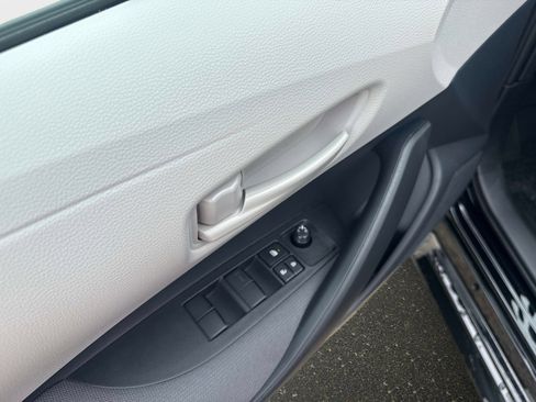 New 2026 Toyota Corolla LE FWD image 18