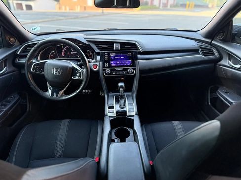 Used 2019 Honda Civic Sport image 14