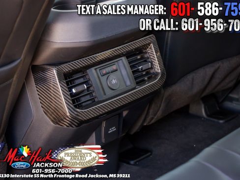 New 2026 Ford F250 Lariat w/ Black Appearance Package image 38