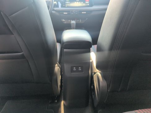 Used 2025 Nissan Kicks SR FWD image 56