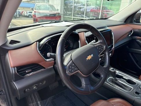 Used 2018 Chevrolet Traverse High Country AWD/4WD image 6