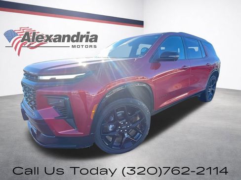 Certified 2024 Chevrolet Traverse RS w/ LPO, Floor Liner Package image 1