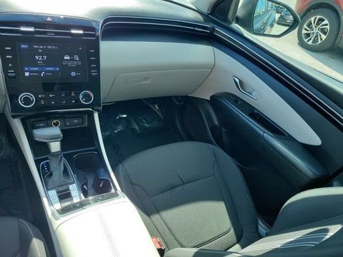 Used 2023 Hyundai Tucson SEL FWD image 17