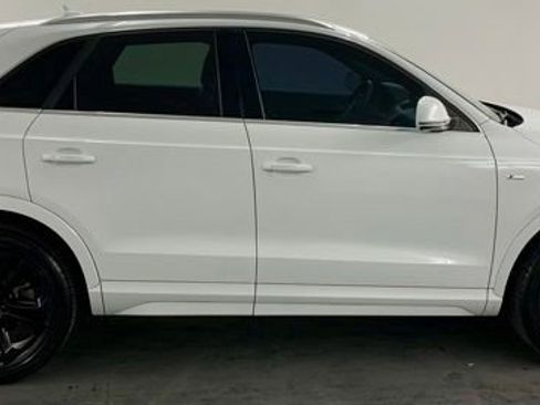 Used 2016 Audi Q3 2.0T Prestige w/ Prestige Package AWD/4WD image 9