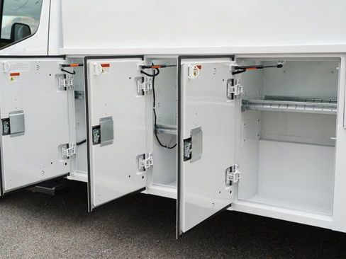 Used 2023 Mercedes-Benz Sprinter 3500 image 16