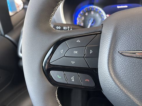 New 2026 Chrysler Pacifica Select w/ S Appearance Package FWD image 28