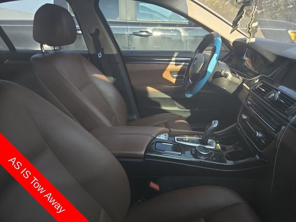 Used 2015 BMW 528i xDrive Sedan AWD/4WD image 6