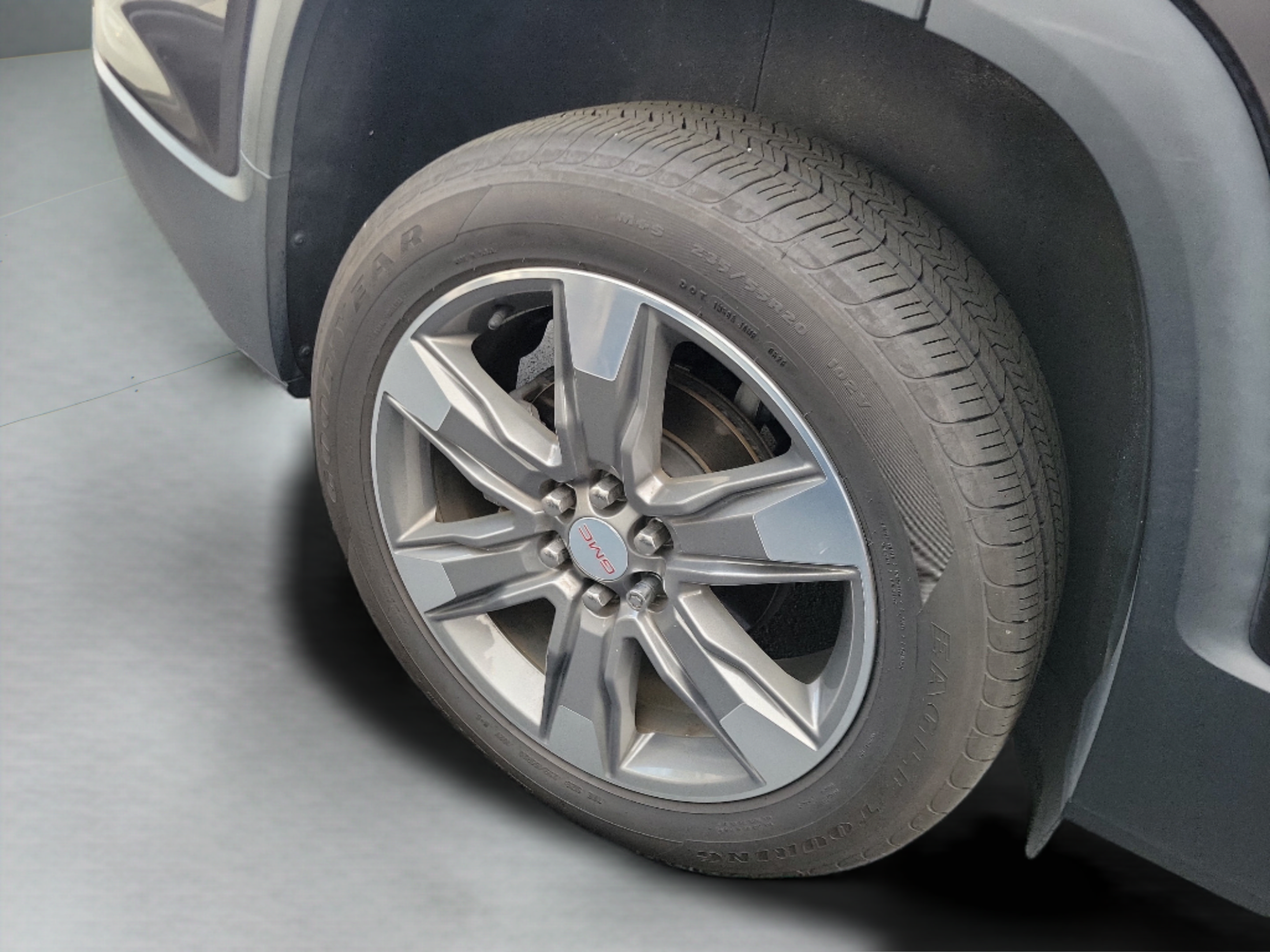 Used 2017 GMC Acadia SLT FWD image 18