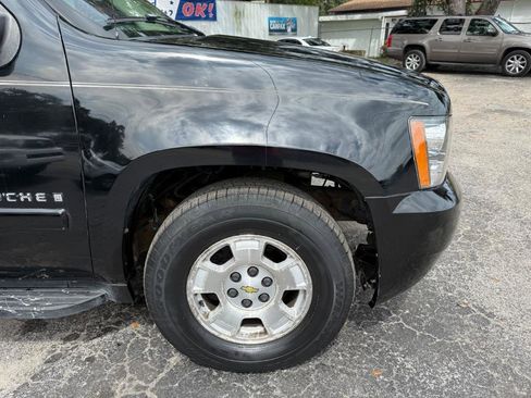 Used 2007 Chevrolet Avalanche LT AWD/4WD image 3