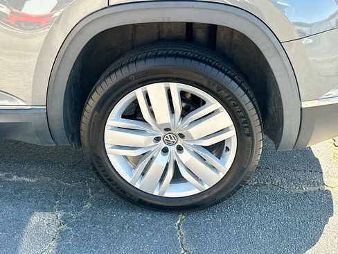 Used 2019 Volkswagen Atlas SEL image 24