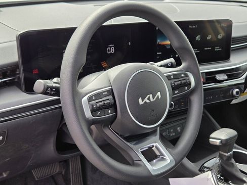 New 2026 Kia K5 LXS FWD image 10