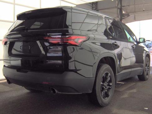 Used 2023 Chevrolet Traverse LT w/ Midnight/Sport Edition AWD/4WD image 4