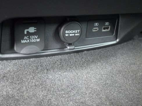 Used 2023 Nissan Armada SL w/ Midnight Edition Package RWD image 20