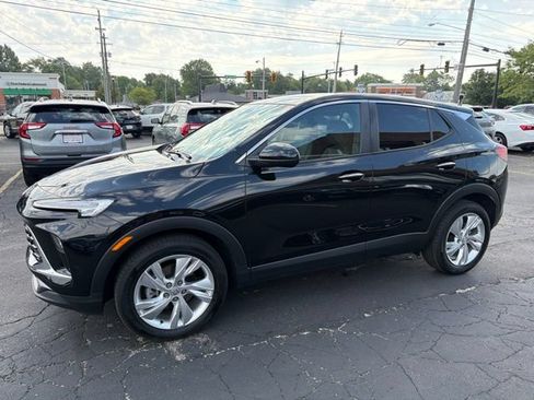 Certified 2024 Buick Encore GX Preferred FWD image 3