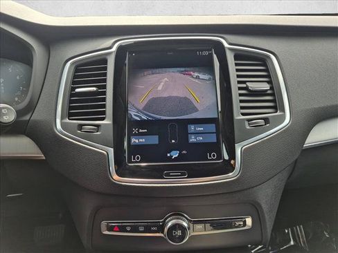 Used 2022 Volvo XC90 T5 Momentum FWD image 14