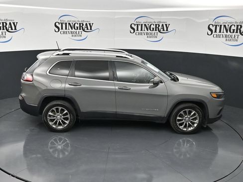 Used 2020 Jeep Cherokee Latitude Plus w/ Comfort/Convenience Group FWD image 37
