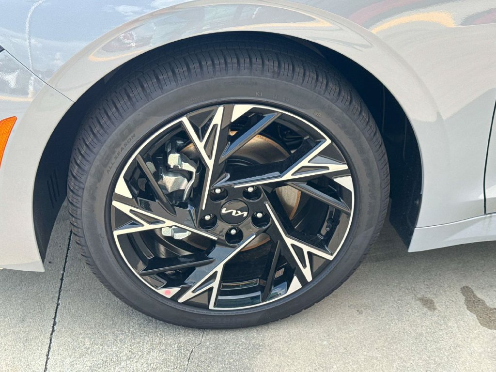 New 2026 Kia K5 GT-Line FWD image 4