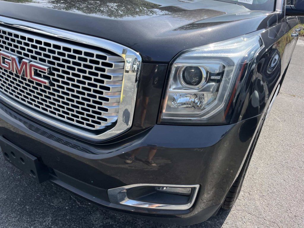 Used 2017 GMC Yukon XL Denali w/ Open Road Package AWD/4WD image 11