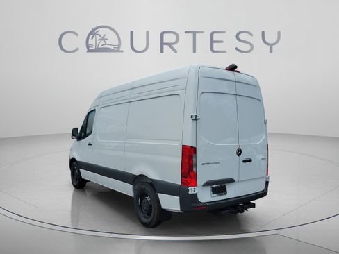 New 2025 Mercedes-Benz Sprinter 2500 image 2