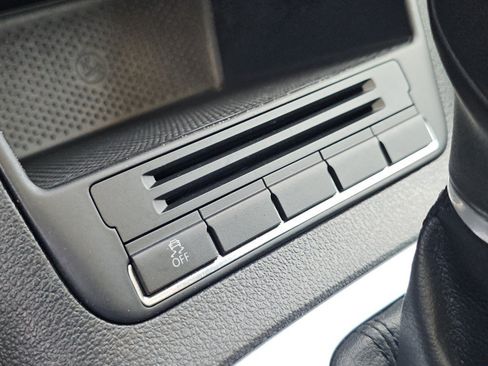 Used 2013 Volkswagen Tiguan S AWD/4WD image 13