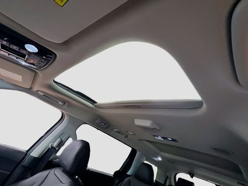 New 2026 Kia Carnival SX Prestige image 23