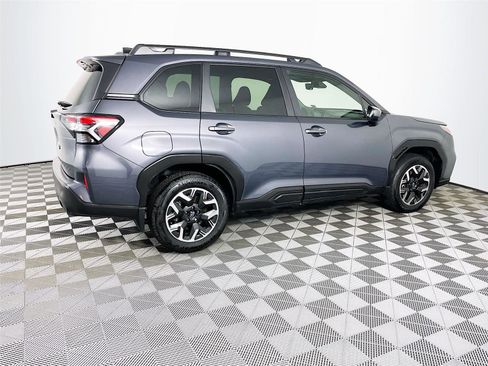 Certified 2025 Subaru Forester Premium image 11