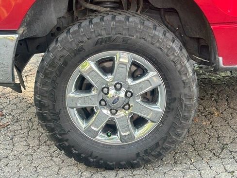 Used 2014 Ford F150 XLT w/ Equipment Group 302A Luxury AWD/4WD image 32