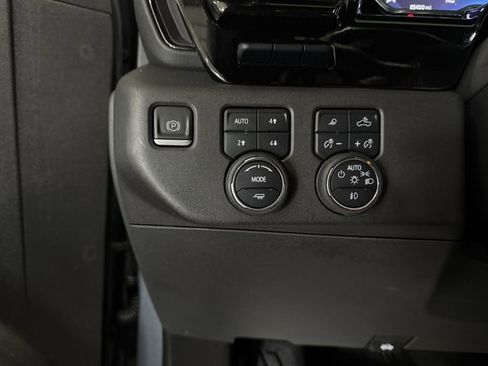 Used 2023 Chevrolet Silverado 1500 ZR2 w/ Technology Package AWD/4WD image 16