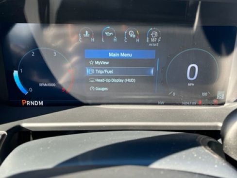 Used 2025 Ford F350 Platinum w/ FX4 Off-Road Package image 16