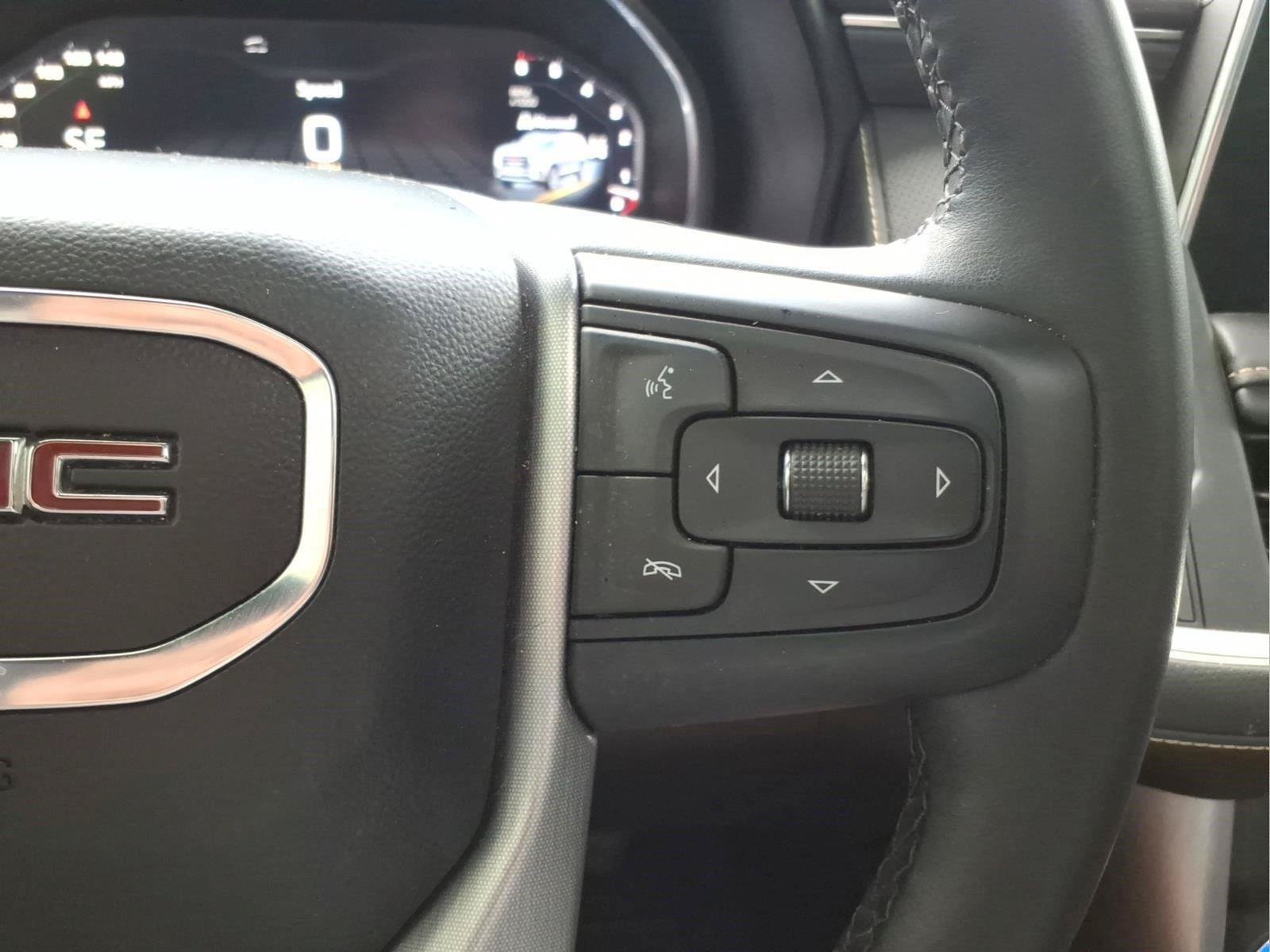 Used 2023 GMC Yukon XL SLT w/ SLT Premium Package AWD/4WD image 23