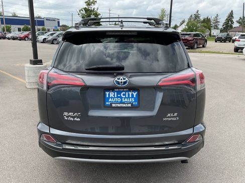 Used 2018 Toyota RAV4 XLE w/ Convenience Package AWD/4WD image 6