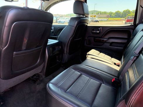 Used 2015 GMC Sierra 2500 Denali w/ Duramax Plus Package AWD/4WD image 16