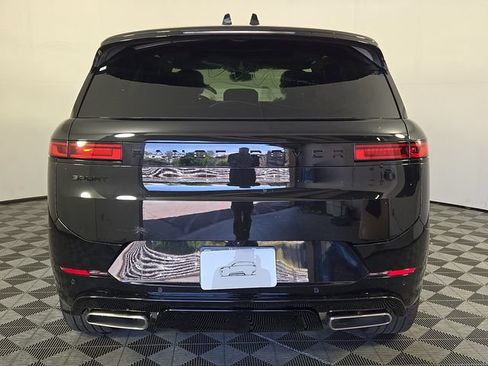 Used 2026 Land Rover Range Rover Sport Dynamic SE AWD/4WD image 6