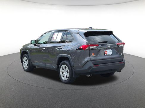 Used 2023 Toyota RAV4 LE AWD/4WD image 3