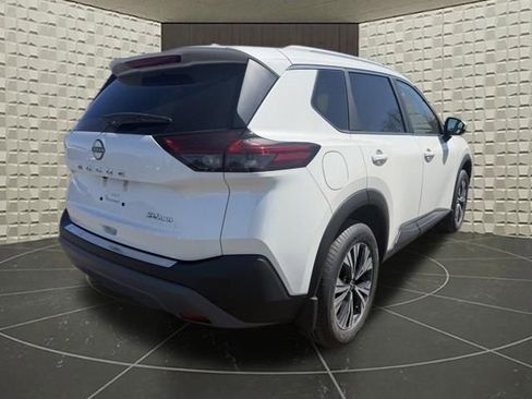 Used 2023 Nissan Rogue SV w/ SV Premium B Package AWD/4WD image 3