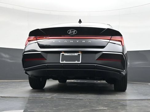 Used 2024 Hyundai Elantra SEL w/ Convenience Package FWD image 37